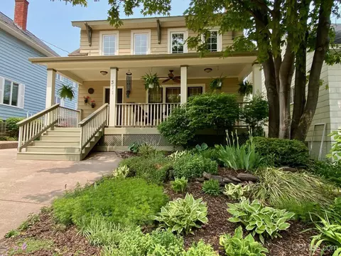 311 E Michigan, Marquette, MI 49855