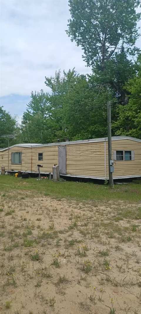 5875 N Harding, Harrison, MI 48625 photo 15