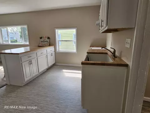 Kitchen - 3705 Gratiot, Flint, MI 48503 photo 1 of 4