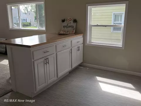 Kitchen - 3705 Gratiot, Flint, MI 48503 photo 2 of 4