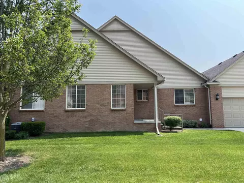 52264 Gabriella, Macomb, MI 48042