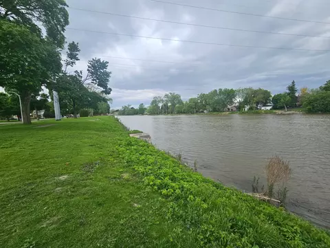 View/Area - 708 E Front, Monroe, MI 48161 photo 1 of 2