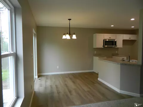 Dining - 3085 Ninth, Monroe, MI 48162 photo 1 of 1
