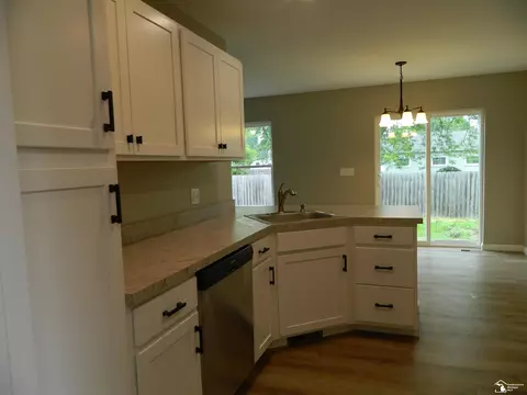 Kitchen - 3085 Ninth, Monroe, MI 48162 photo 2 of 2