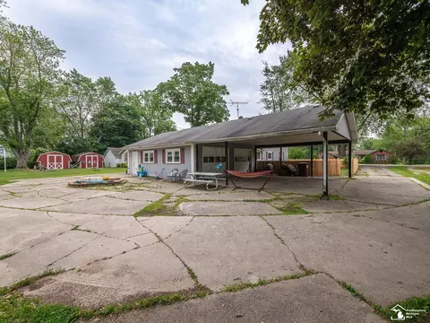 Exterior - 380 E Riv, Deerfield, MI 49238 photo 6 of 9