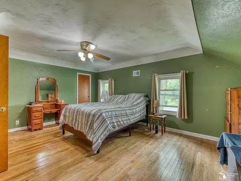 Bedroom - 380 E Riv, Deerfield, MI 49238 photo 4 of 6