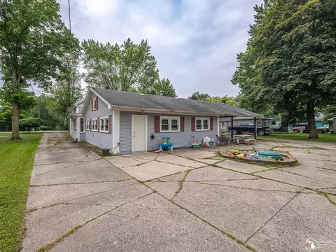 Exterior - 380 E Riv, Deerfield, MI 49238 photo 9 of 9