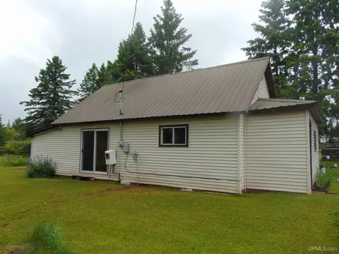 Exterior - 104 Willow, Ewen, MI 49925 photo 3 of 11