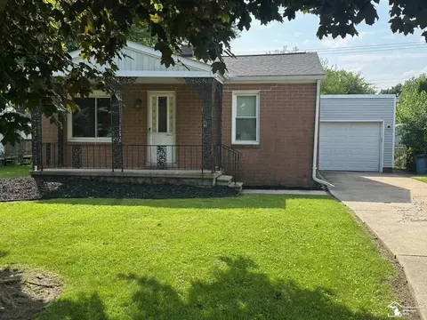 653 Huber, Monroe, MI 48162