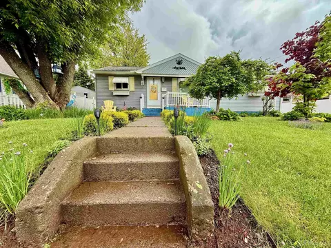 648 Poplar, Ishpeming, MI 49849