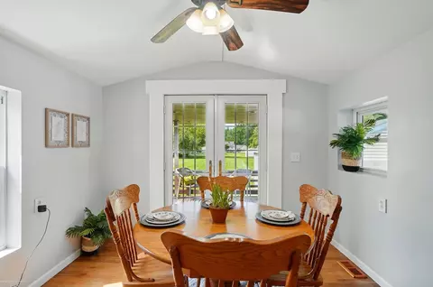 Dining - 1634 Monroe, Carleton, MI 48117 photo 1 of 2
