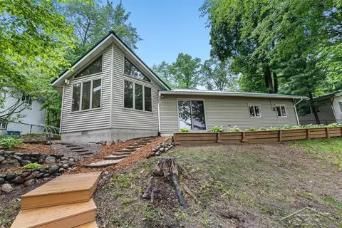 3320 N Lakeside, Sanford, MI 48657