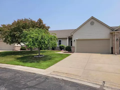 34210 Birchway, Sterling Heights, MI 48312