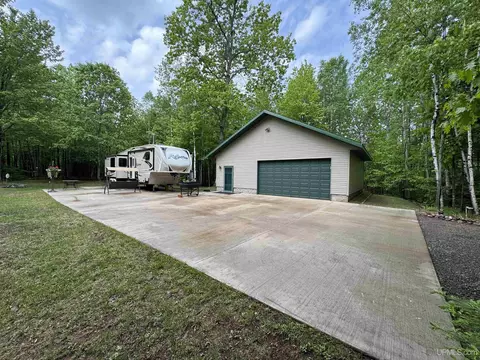 675-701 W Crestview, Gwinn, MI 49841