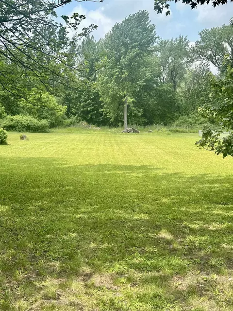 V/l Ledyard, Essexville, MI 48732
