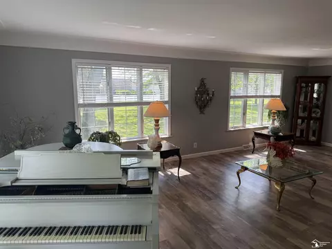 Living - 4845 E Dunbar, Monroe, MI 48161 photo 1 of 3
