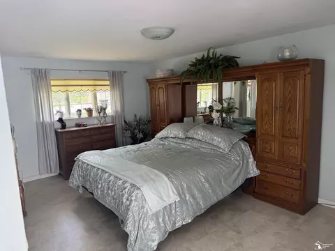 Bedroom - 4845 E Dunbar, Monroe, MI 48161 photo 2 of 4
