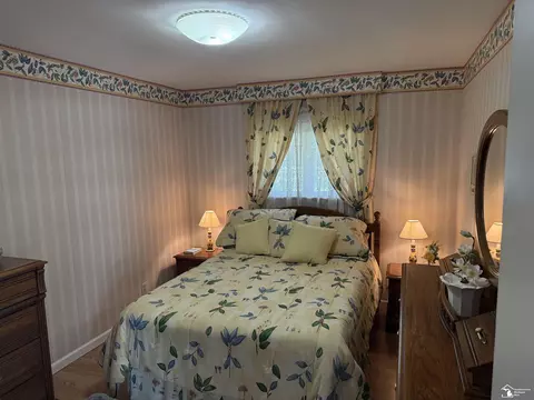 Bedroom - 4845 E Dunbar, Monroe, MI 48161 photo 3 of 4