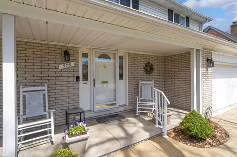 576 Woods, Grosse Pointe Woods, MI 48236 photo 8