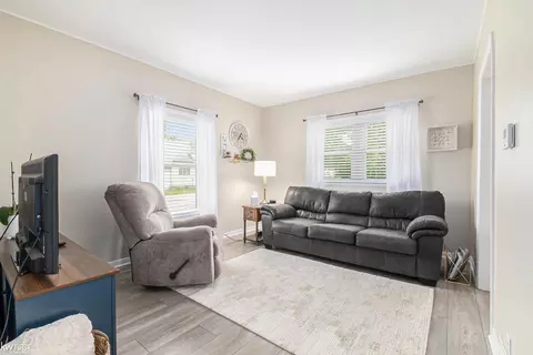 103 Lenawee, Durand, MI 48429 photo 9