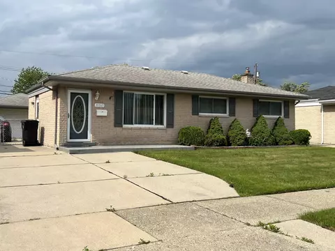 15565 Chestnut, Roseville, MI 48066