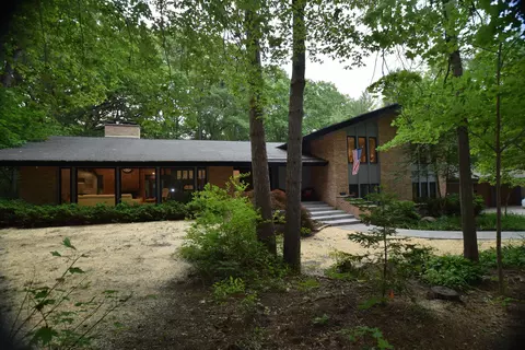 5400 Siebert, Midland, MI 48640