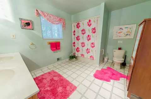 Bath - 3494 E Pinecrest, Gladwin, MI 48624 photo 2 of 8