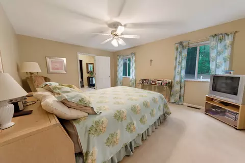 Bedroom - 3494 E Pinecrest, Gladwin, MI 48624 photo 7 of 9