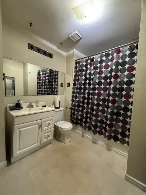 Bath - 2913 Gibson, Flint, MI 48503 photo 1 of 2