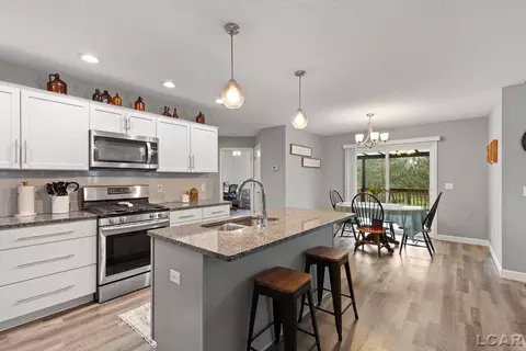 Kitchen - 3228 Pender, Adrian, MI 49221 photo 4 of 7