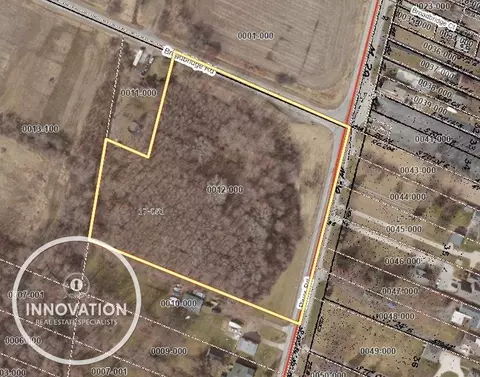 7502 River, Marine City, MI 48039
