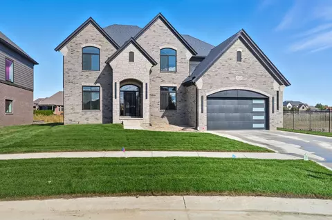 49224 Peacock, Macomb, MI 48044