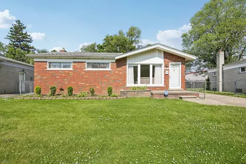 24895 Marine, Eastpointe, MI 48021