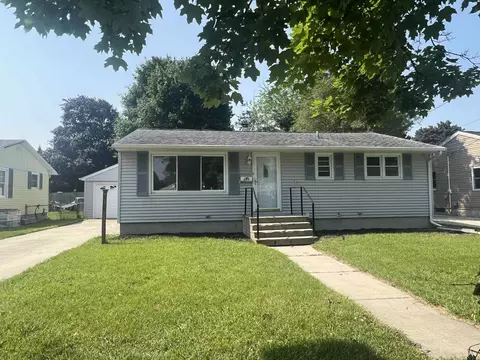 2102 S Brentwood, Essexville, MI 48732
