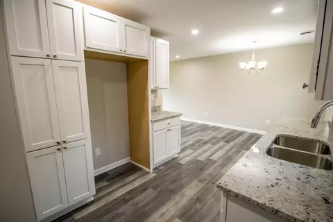 3253 Herrick, Flint, MI 48532 photo 8