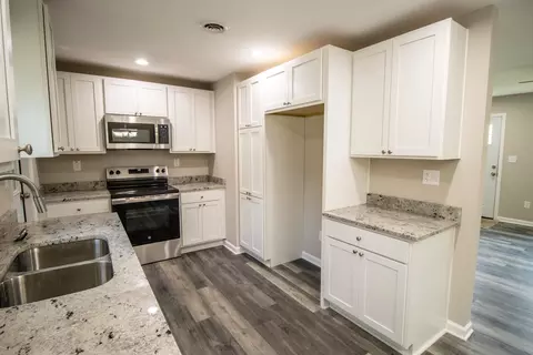 3253 Herrick, Flint, MI 48532 photo 9