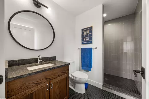 Bath - 72460 Henry D, Romeo, MI 48065 photo 4 of 6