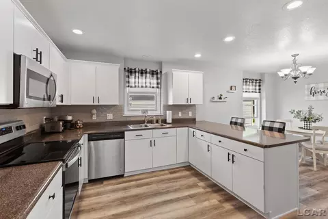 Kitchen - 681 Ridge, Tecumseh, MI 49286 photo 5 of 7