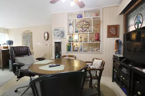 Dining - 335 Edgemont, Flint, MI 48503 photo 1 of 2