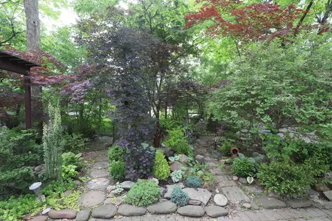 Exterior - 335 Edgemont, Flint, MI 48503 photo 8 of 24