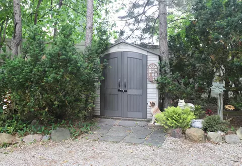 Exterior - 335 Edgemont, Flint, MI 48503 photo 21 of 24