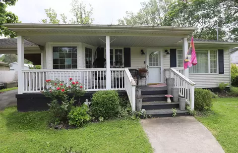 Exterior - 1052 E Rowland, Grand Blanc, MI 48507 photo 2 of 15