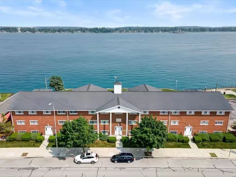 155 S Water #306, Marine City, MI 48039