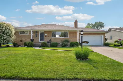 27735 Sylvan, Warren, MI 48093