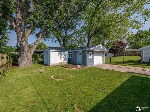 Exterior - 2109 Spaulding, Monroe, MI 48162 photo 5 of 6