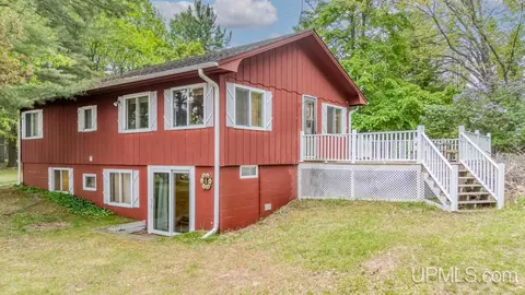 8188 Garth Point 2525, Rapid River, MI 49878