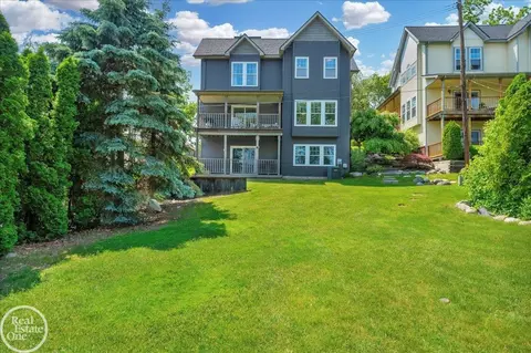 Exterior - 538 N 2nd, Saint Clair, MI 48079 photo 2 of 7