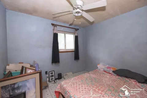 Bedroom - 6200 Jackman, Temperance, MI 48182 photo 2 of 6