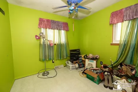 Bedroom - 6200 Jackman, Temperance, MI 48182 photo 5 of 6