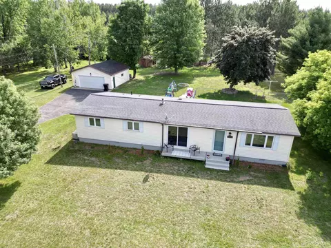 4828 I Rd, Bark River, MI 49807